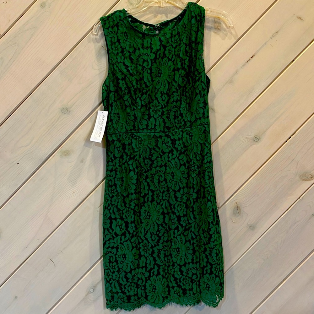 Brand new lace dress green 💚 size 2 or XS